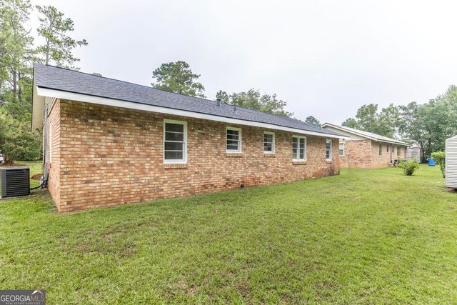 702 Magnolia Drive, Dublin, GA 31021