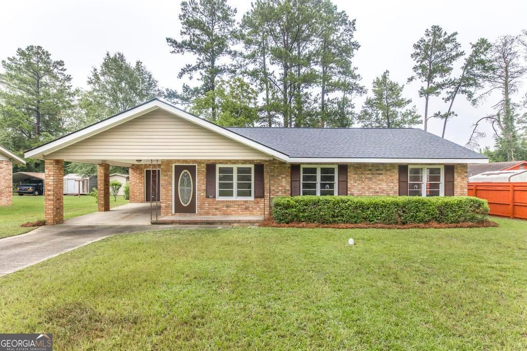 702 Magnolia Drive, Dublin, GA 31021