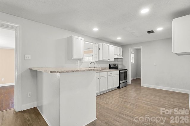 7917 Sherrills Ford Road, Sherrills Ford, NC 28673