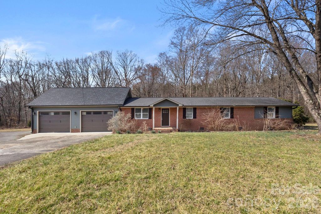7917 Sherrills Ford Road, Sherrills Ford, NC 28673