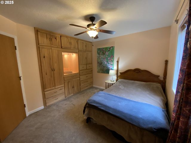 35819 Ne 137TH Ct, La Center, WA 98629