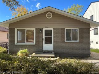 5528 Sunnycrest Drive, West Bloomfield, MI 48323