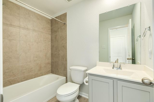 23409 Vineyard Drive, Alvin, TX 77511