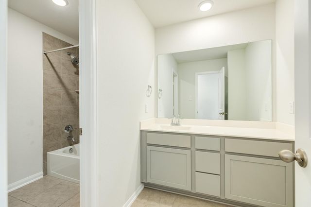 23409 Vineyard Drive, Alvin, TX 77511