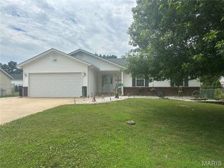 1019 Huntington Drive, Troy, MO 63379