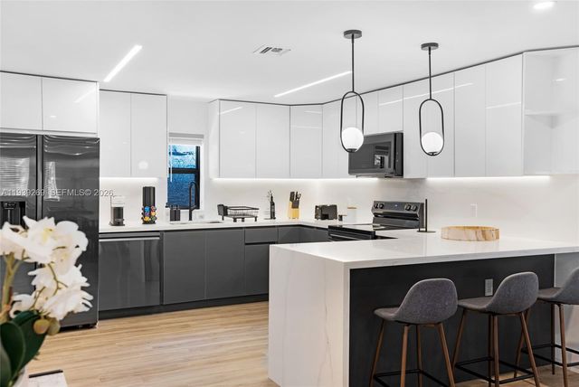 111 NW 53rd St, Miami, FL 33127