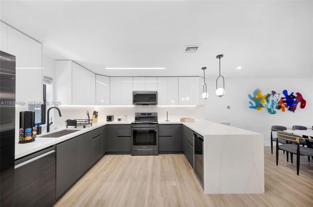 111 NW 53rd St, Miami, FL 33127