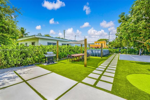 111 NW 53rd St, Miami, FL 33127