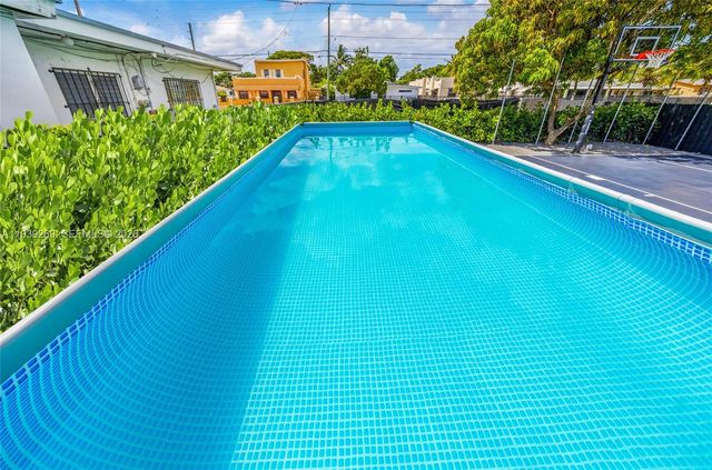 111 NW 53rd St, Miami, FL 33127