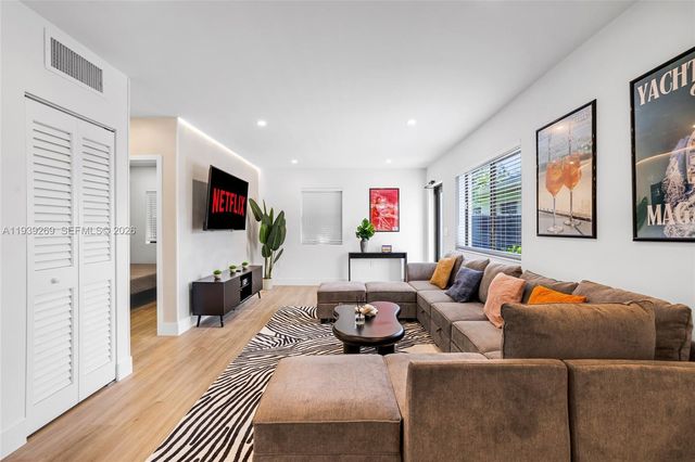 111 NW 53rd St, Miami, FL 33127