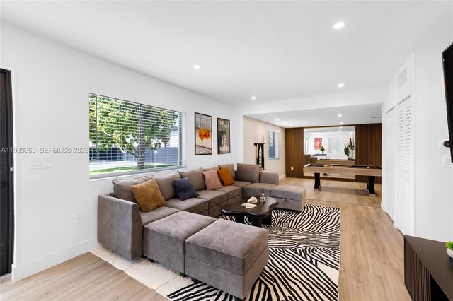 111 NW 53rd St, Miami, FL 33127