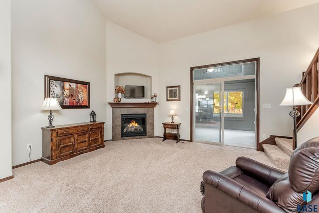 2716 E Tranquility Pl Place, Sioux Falls, SD 57108