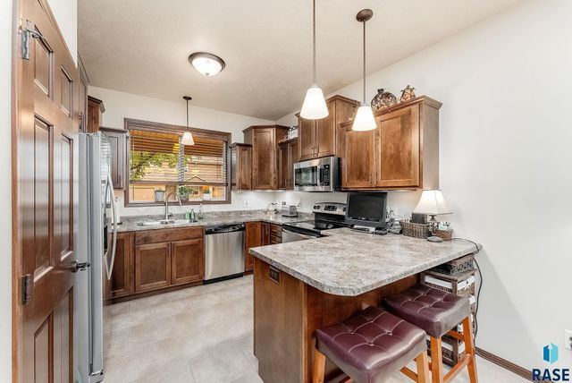 2716 E Tranquility Pl Place, Sioux Falls, SD 57108