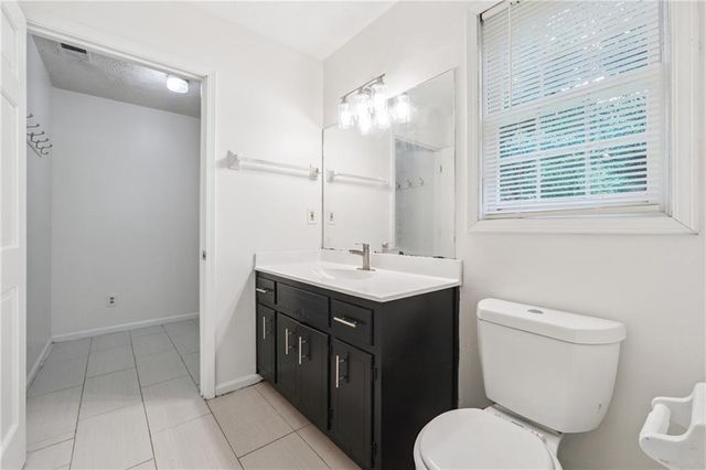 1416 Manchester Court SW, Lilburn, GA 30047