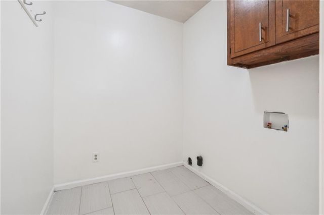 1416 Manchester Court SW, Lilburn, GA 30047