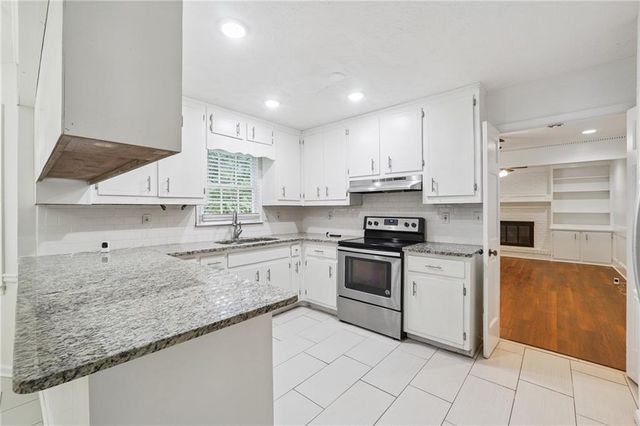 1416 Manchester Court SW, Lilburn, GA 30047