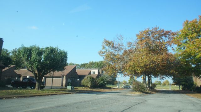 220 Harpers Mill Ct, Hermitage, TN 37076