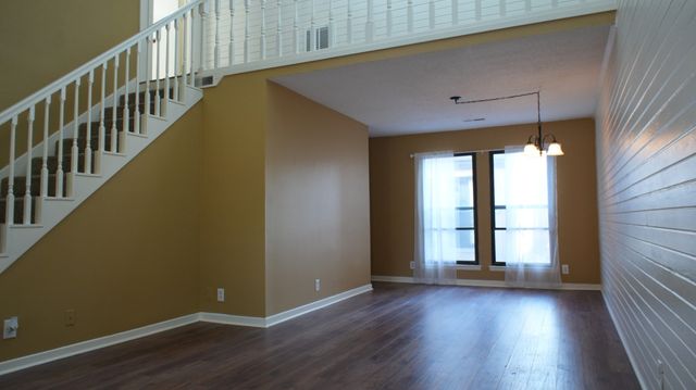 220 Harpers Mill Ct, Hermitage, TN 37076