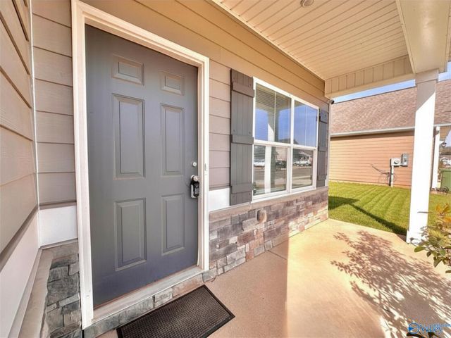 13030 Lantern Pointe Way, Harvest, AL 35749