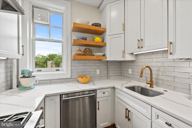 2853 ONTARIO RD NW #323, Washington, DC 20009