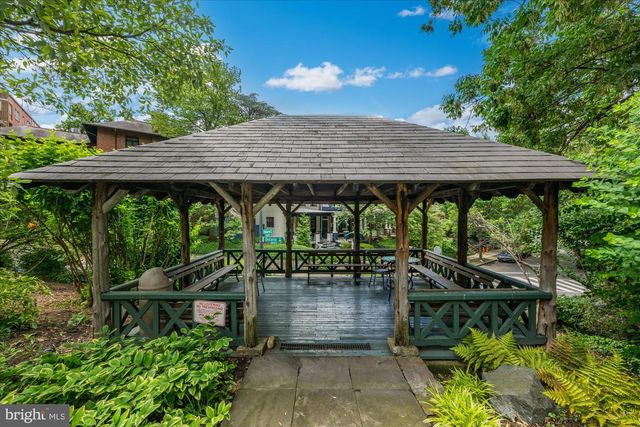 2853 ONTARIO RD NW #323, Washington, DC 20009