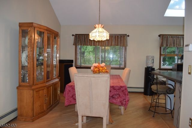 27 3Rd Ave, Roseland Boro, NJ 07068