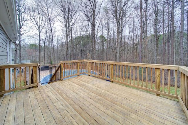 712 Trickum Valley Drive, Woodstock, GA 30188