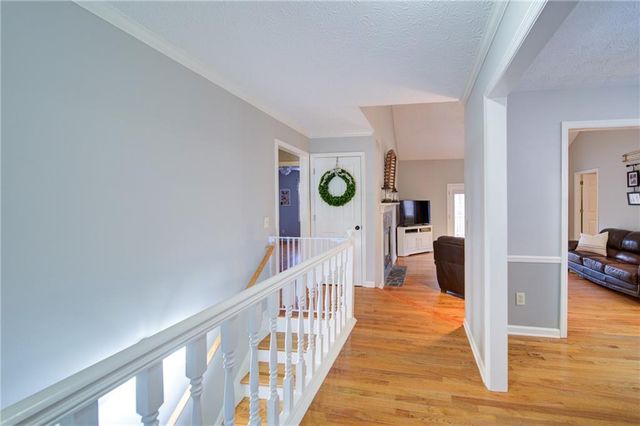 712 Trickum Valley Drive, Woodstock, GA 30188