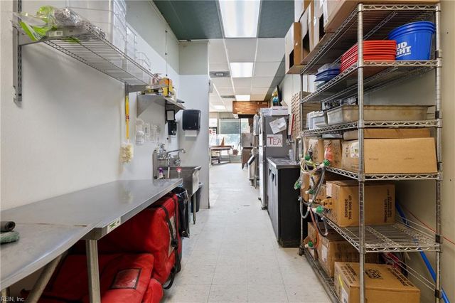 5214 George Washington Memorial HWY, Yorktown, VA 23692