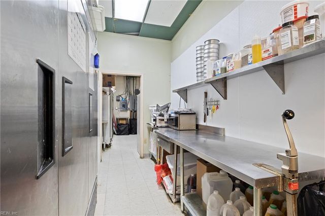 5214 George Washington Memorial HWY, Yorktown, VA 23692