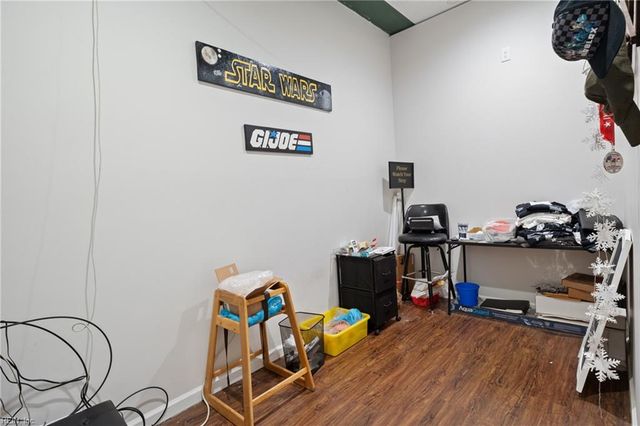 5214 George Washington Memorial HWY, Yorktown, VA 23692