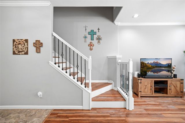 16045 Summerville Lake Drive, Tomball, TX 77377