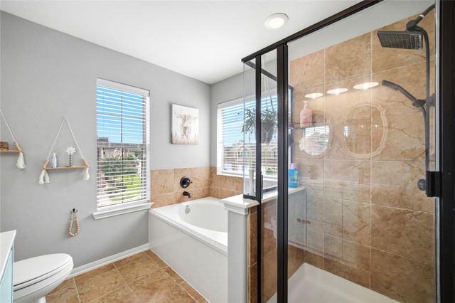 16045 Summerville Lake Drive, Tomball, TX 77377