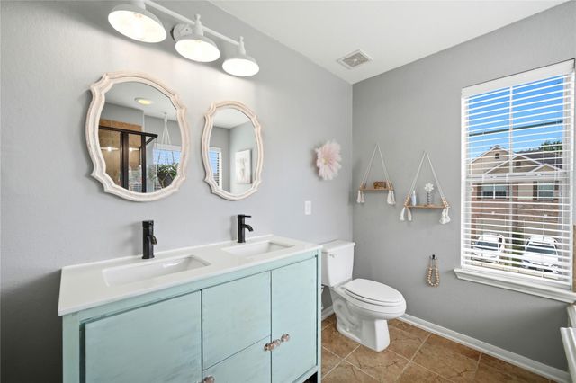 16045 Summerville Lake Drive, Tomball, TX 77377