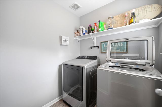 16045 Summerville Lake Drive, Tomball, TX 77377