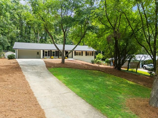 1415 Driftwood Court, Roswell, GA 30075