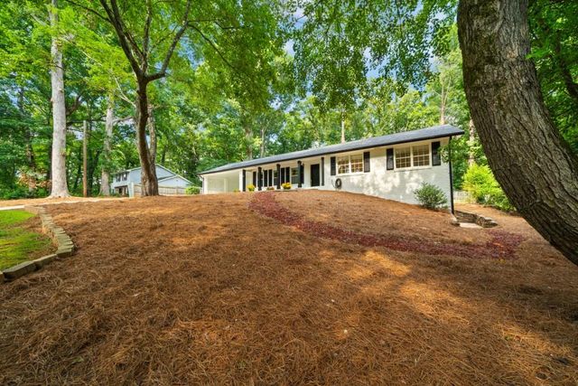 1415 Driftwood Court, Roswell, GA 30075