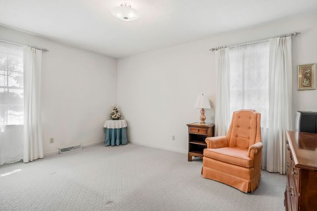 5036 Pendergrass Rd, Byrdstown, TN 38549