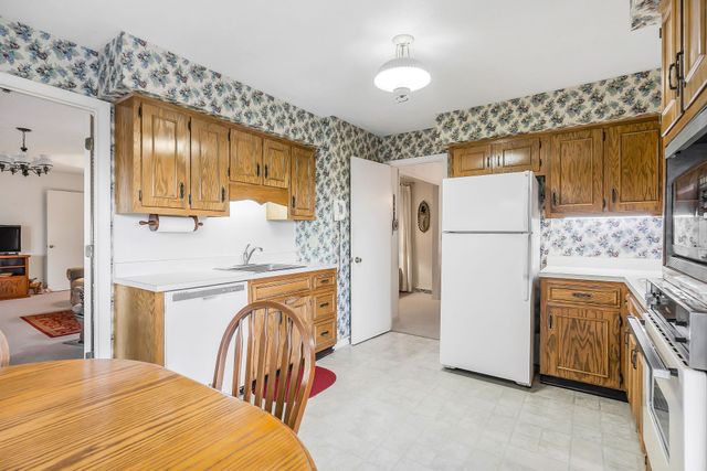 5036 Pendergrass Rd, Byrdstown, TN 38549