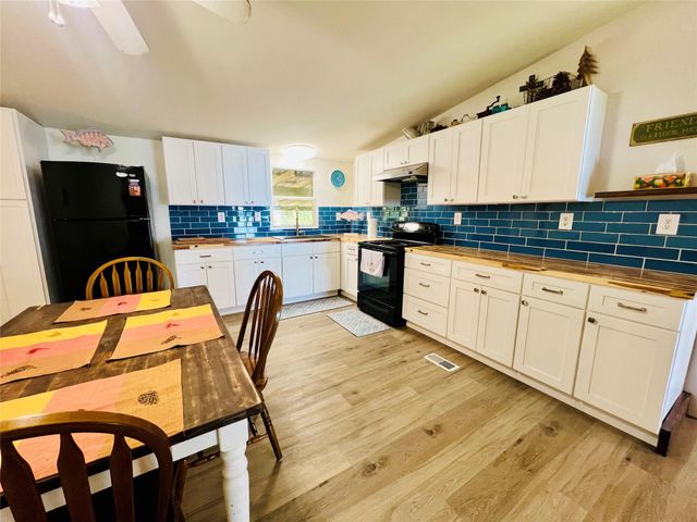 681 Pr 6050, Grapeland, TX 75835