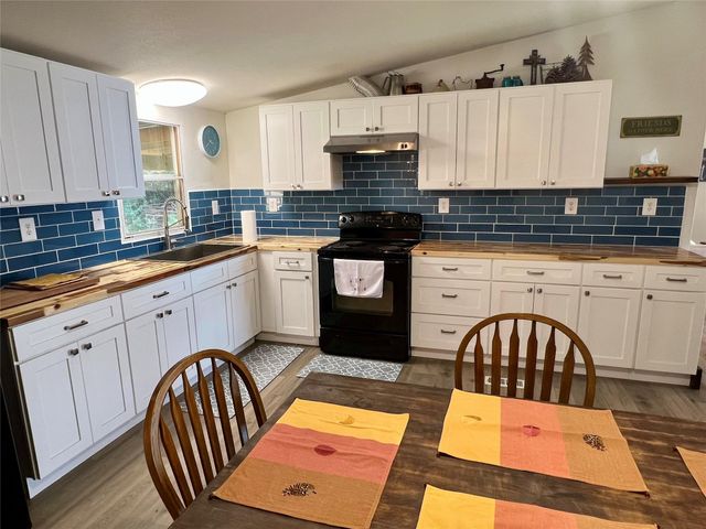 681 Pr 6050, Grapeland, TX 75835