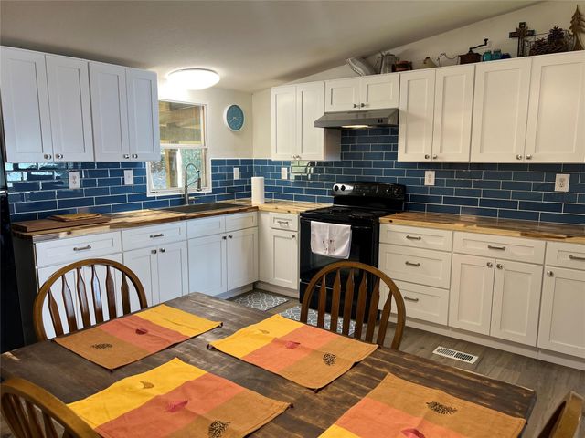 681 Pr 6050, Grapeland, TX 75835