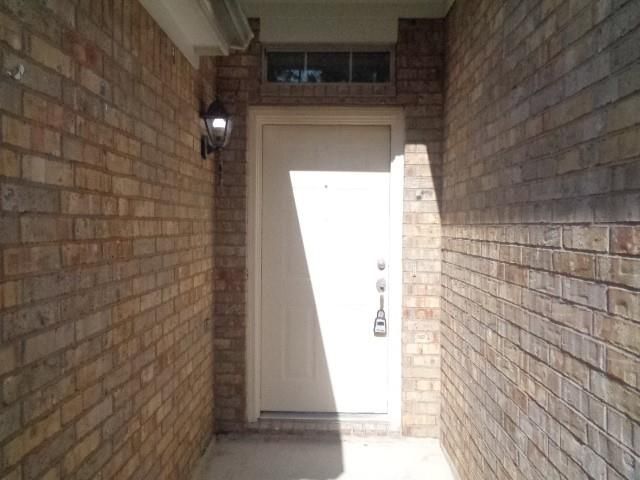 446 N Compass Rose Circle, Crosby, TX 77532