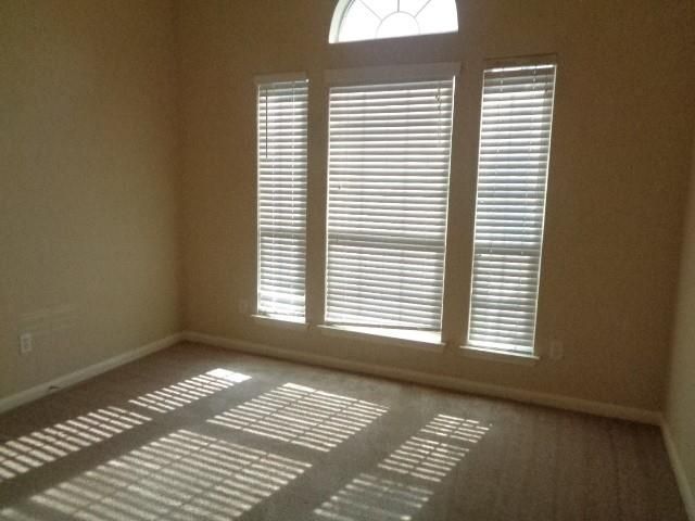 446 N Compass Rose Circle, Crosby, TX 77532