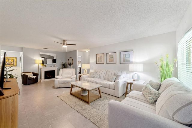 9357 SW 82ND TERRACE B, Ocala, FL 34481
