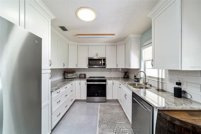 9357 SW 82ND TERRACE B, Ocala, FL 34481