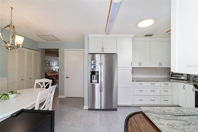 9357 SW 82ND TERRACE B, Ocala, FL 34481