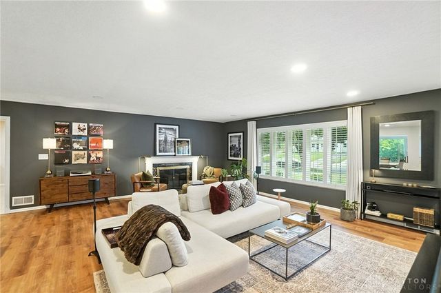 526 Acorn Drive, Oakwood, OH 45419