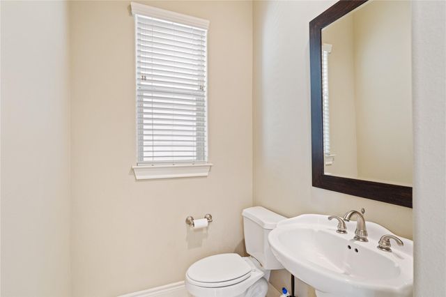 2830 Sherwin Street, Houston, TX 77007