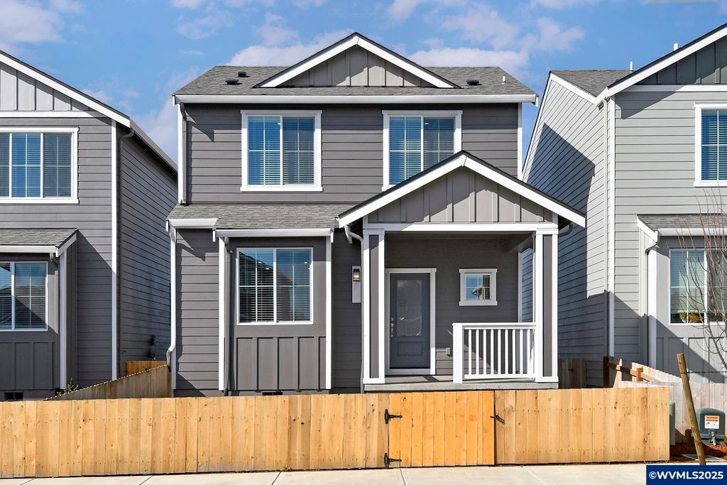 1151 Parkside Av, Woodburn, OR 97071